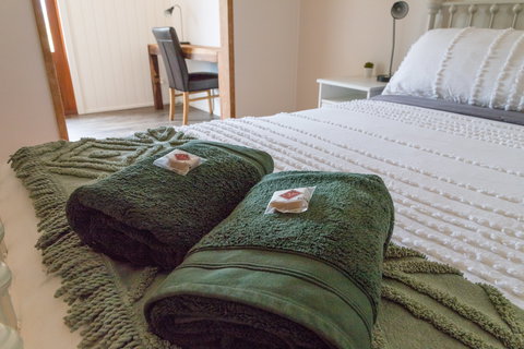 Uniquely Pambula - Pet Friendly Holiday Accomodation - Great Ocean Road Tourism 9