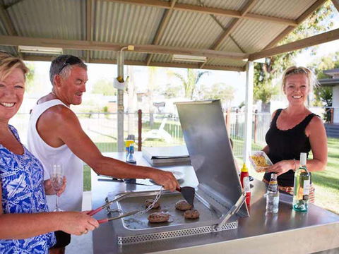 BIG4 NRMA Yarrawonga Mulwala Holiday Park - Great Ocean Road Tourism 4