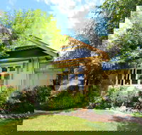 Cotswold Gardens Armidale - Great Ocean Road Tourism