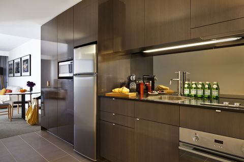 East Hotel + Apartments - Great Ocean Road Tourism 1