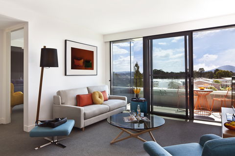 East Hotel + Apartments - Great Ocean Road Tourism 2