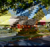Emerald Maraboon Motor Inn - Great Ocean Road Tourism