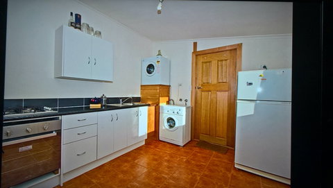 Hilltop Barn At Swan Bay - Great Ocean Road Tourism 5