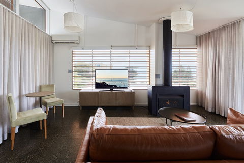 Hotel Sorrento - Great Ocean Road Tourism 1