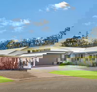 Lakeside Lodge Lake Cathie - Great Ocean Road Tourism