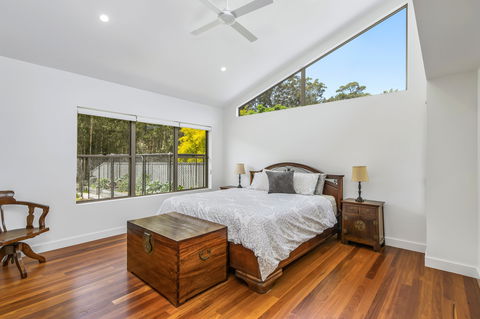 Lakeside Lodge Lake Cathie - Great Ocean Road Tourism 4