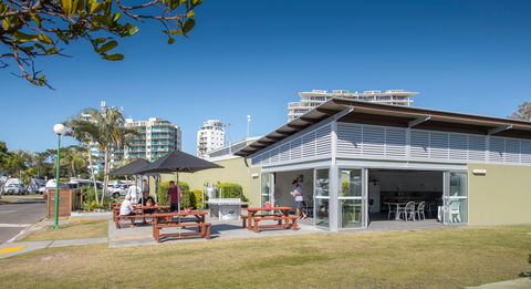 Maroochydore Beach Holiday Park - Great Ocean Road Tourism 0