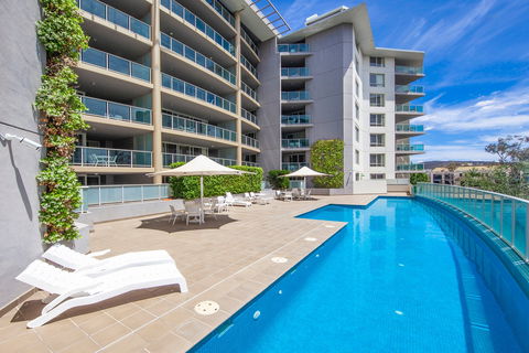 Pacific Suites Canberra - Great Ocean Road Tourism 0
