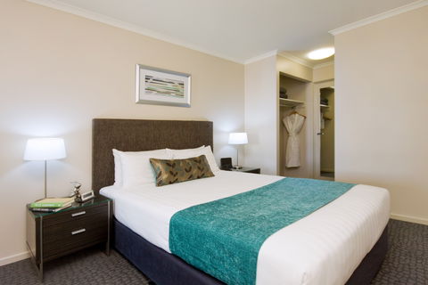 Pacific Suites Canberra - Great Ocean Road Tourism 6
