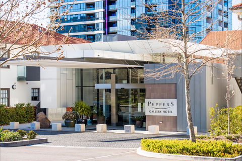 Peppers Gallery Hotel - Great Ocean Road Tourism 0