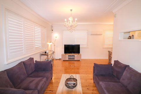 Seabreeze At Blacksmiths - Great Ocean Road Tourism 1