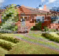 The Yellow Door Guesthouse - Great Ocean Road Tourism