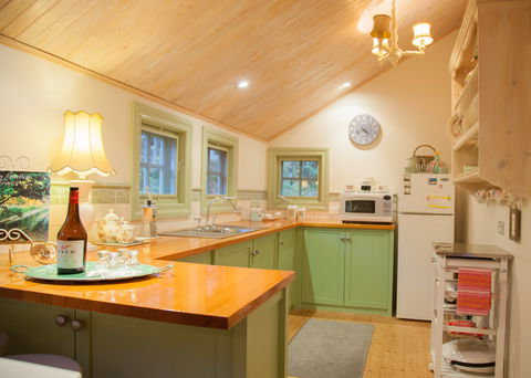 The Studio & The Barn - Great Ocean Road Tourism 9