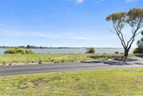 25 Captain Sturt Parade - Hindmarsh Island - Great Ocean Road Tourism 2