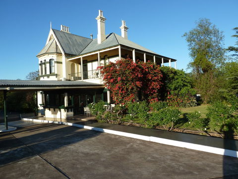 Airlie House Motor Inn - Great Ocean Road Tourism 0