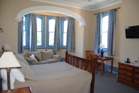 Airlie House Motor Inn - Great Ocean Road Tourism 1