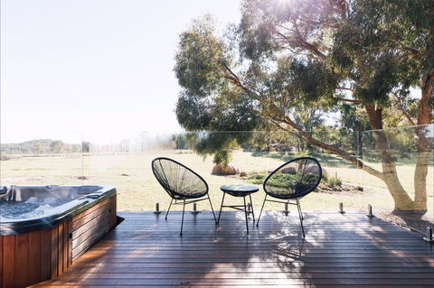 Alure Stanthorpe - Great Ocean Road Tourism 1