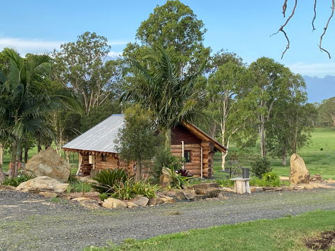Amarina Farm Stay And Gardens - Great Ocean Road Tourism 1