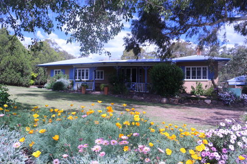 A Stanthorpe Getaway - Great Ocean Road Tourism 0