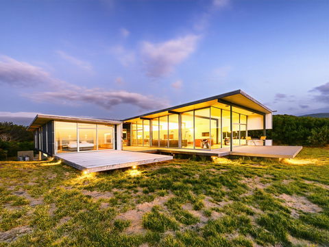 Cloudy Bay Beach House - Great Ocean Road Tourism 1