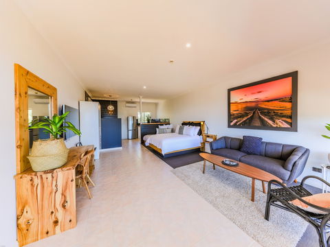 COAST Motel & Apartments - Great Ocean Road Tourism 1