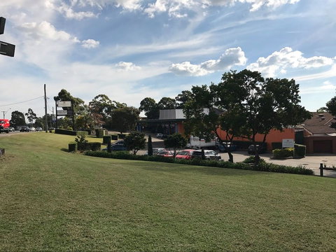 Hunts Hotel Liverpool - Great Ocean Road Tourism 0