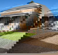 Kingfisher Lodge Edithburgh - Great Ocean Road Tourism