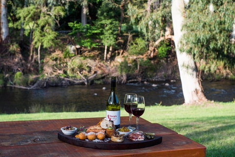 Oscar's On The Yarra - Great Ocean Road Tourism 1