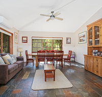 Porepunkah Elms - Great Ocean Road Tourism