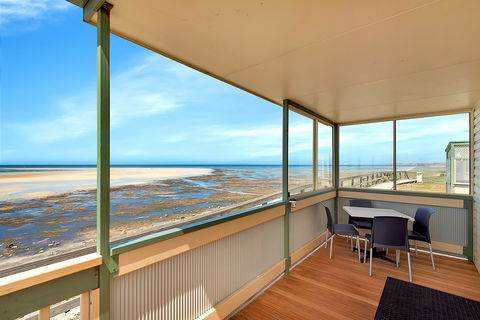 Stansbury Foreshore Caravan Park - Great Ocean Road Tourism 0