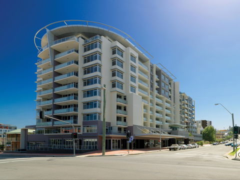 Adina Apartment Hotel Wollongong - Great Ocean Road Tourism 0
