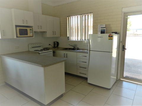 API Pelican Beach Front Apartments Kalbarri - Great Ocean Road Tourism 1