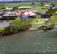 Cranford Waterfront Cottage - Great Ocean Road Tourism