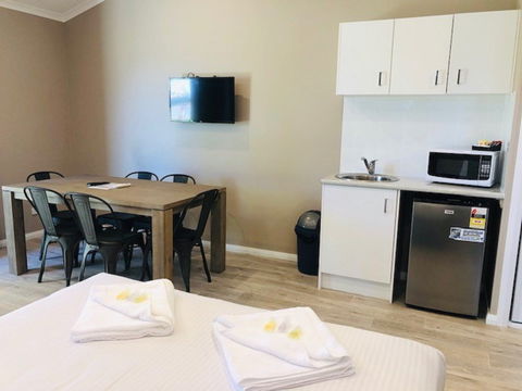 Huskisson Beach Resort - Great Ocean Road Tourism 2