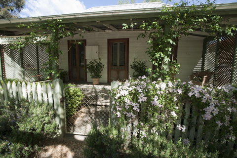 Laidlaw Cottage - Great Ocean Road Tourism 1