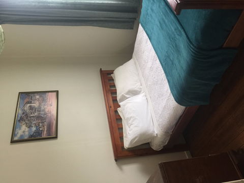 Lake Leake Inn - Great Ocean Road Tourism 1