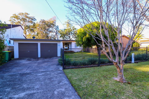 Sail And Surf - Great Ocean Road Tourism 1