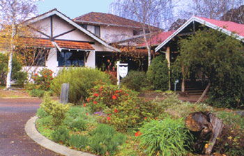 Karri Forest Motel & Restaurant - Great Ocean Road Tourism 5