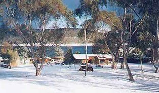 Anglers Reach Lakeside Village - Great Ocean Road Tourism 2