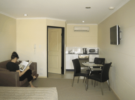 Balranald Club Motel - Great Ocean Road Tourism