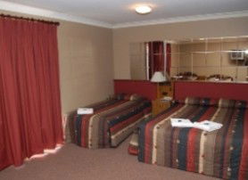 Southern Cross Motor Inn - Great Ocean Road Tourism 1