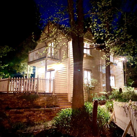 Aldgate Creek Cottage Bed & Breakfast - Great Ocean Road Tourism 1