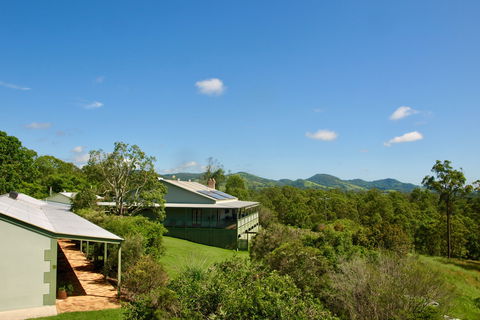 Amamoor Lodge - Great Ocean Road Tourism 0