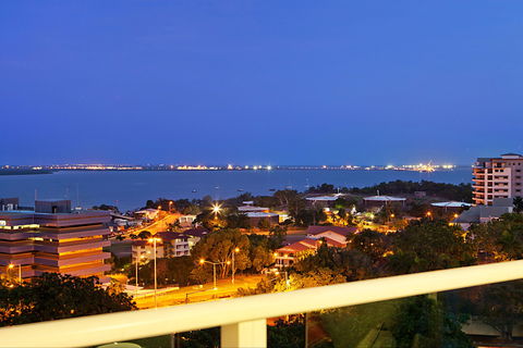 Beachlife Sands 3 Bedroom Harbour View Apartment - Great Ocean Road Tourism 2