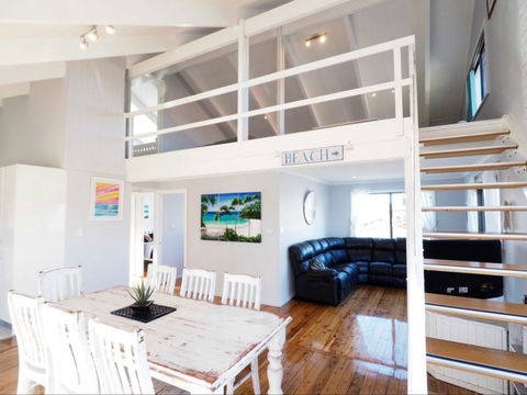 Callala Beach Shack - Great Ocean Road Tourism 0