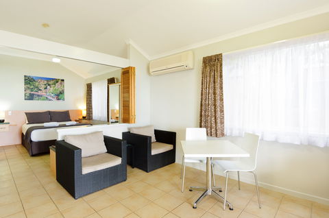 Ellis Beach Bungalows And Leisure Park - Great Ocean Road Tourism 1