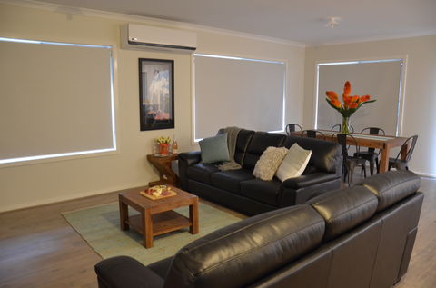 Falls Cottage Whitfield - Great Ocean Road Tourism 2