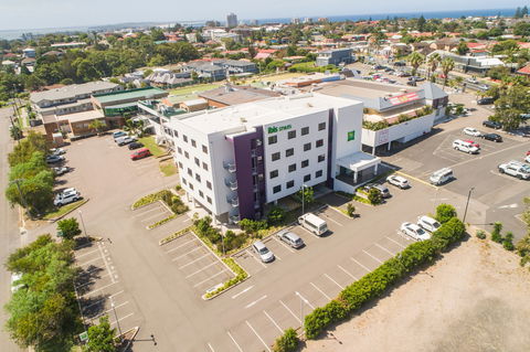 Ibis Styles The Entrance - Great Ocean Road Tourism 1