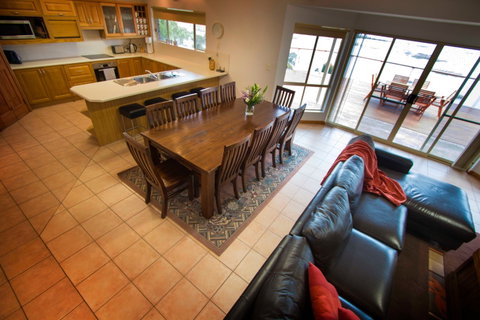 Limestone Ridge - Holiday House - Great Ocean Road Tourism 2