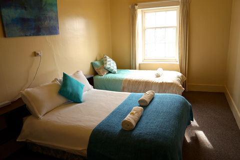 Royal Hotel Cooma - Great Ocean Road Tourism 0